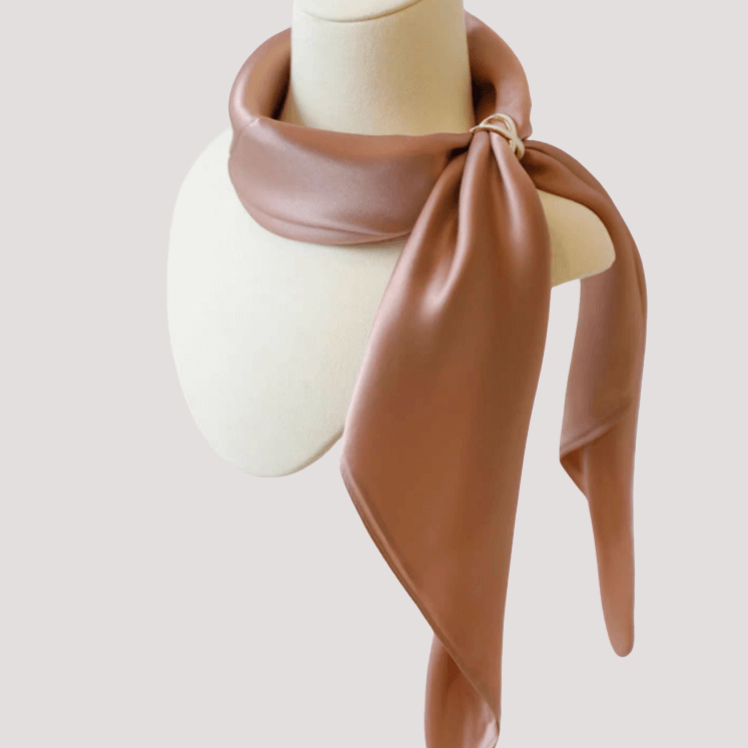 Foulard en soie unie (carrée)