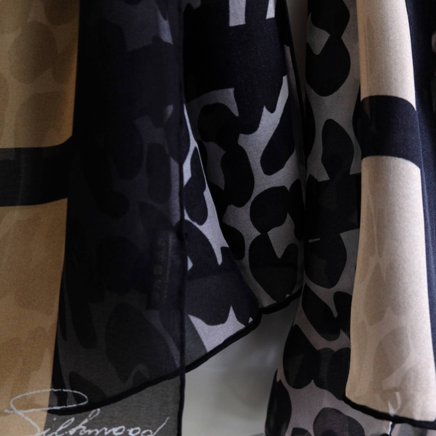 Foulard en soie imprimé animal