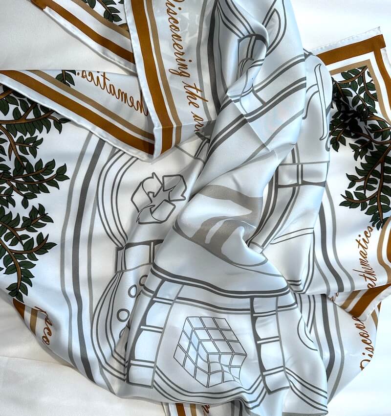 Sciarpa di seta - Matematica (90×90cm)
