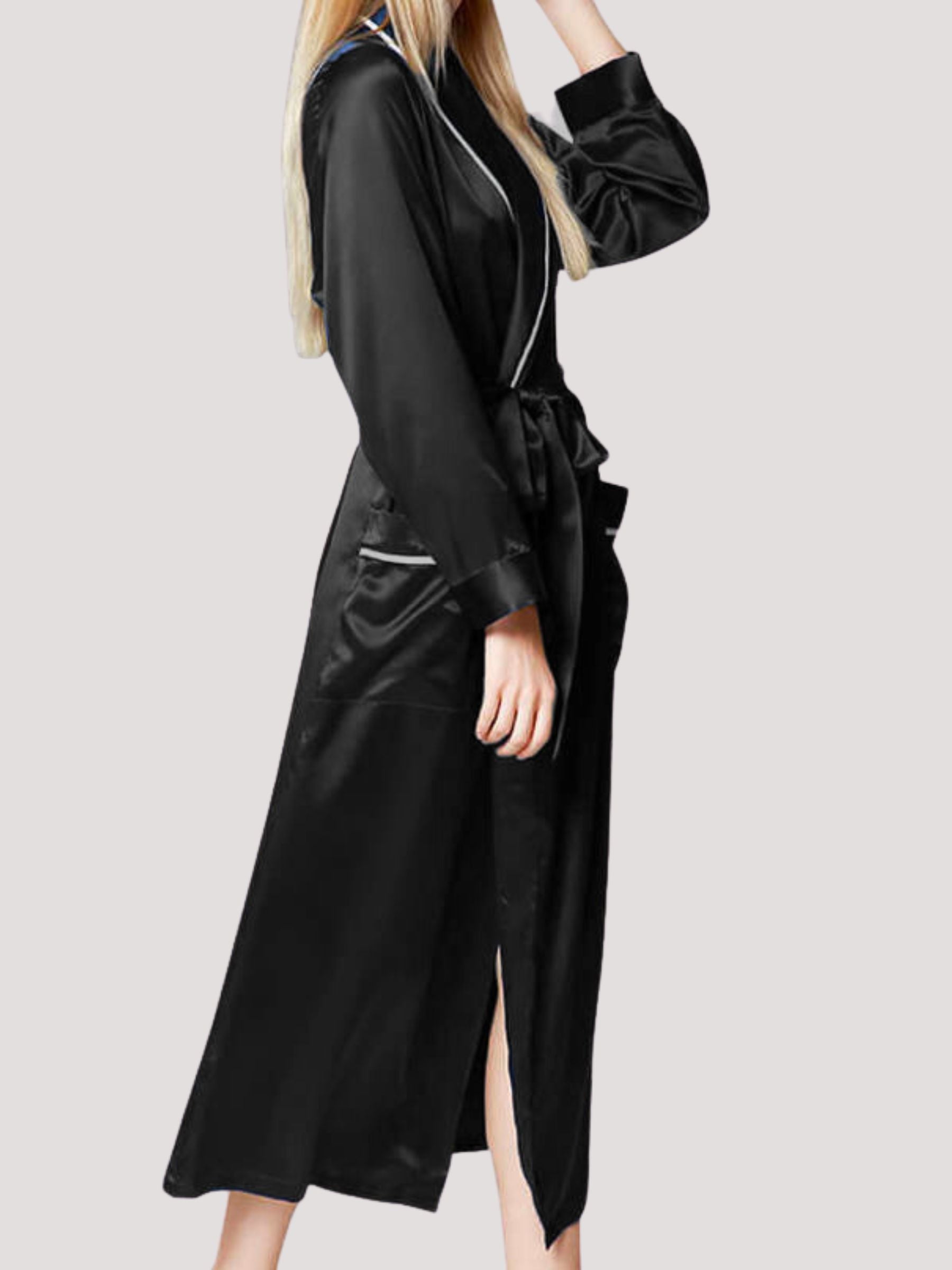 Women's silk bathrobe 