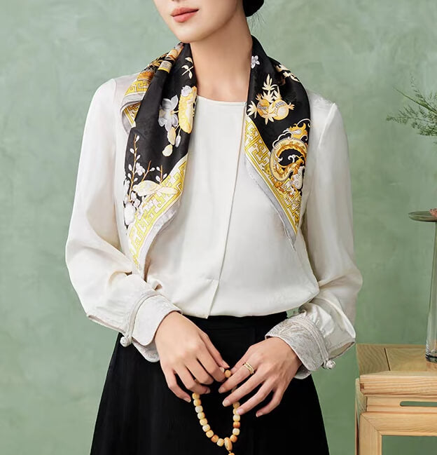 Silk scarf (65×65 cm)